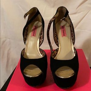 Betsy Johnson Leanah Black Sued platforms